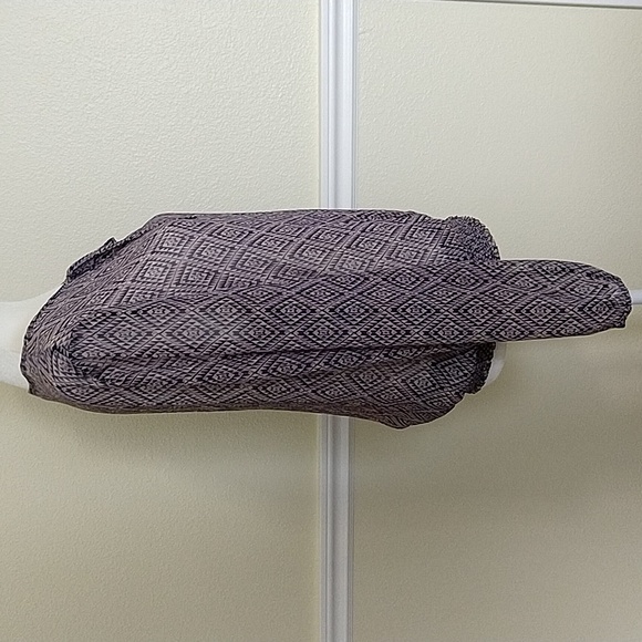 Forever 21 Beautiful Sheer Blouse - Picture 5 of 10